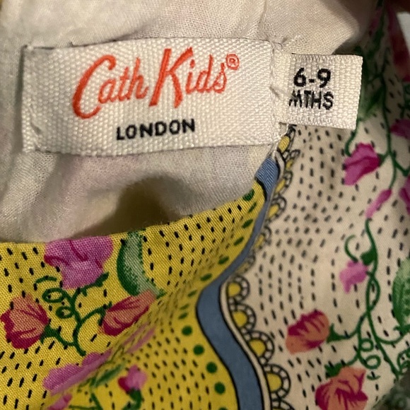Cath Kidston 6-9 months sweet pea baby tie back dress and bloomer - Picture 11 of 12